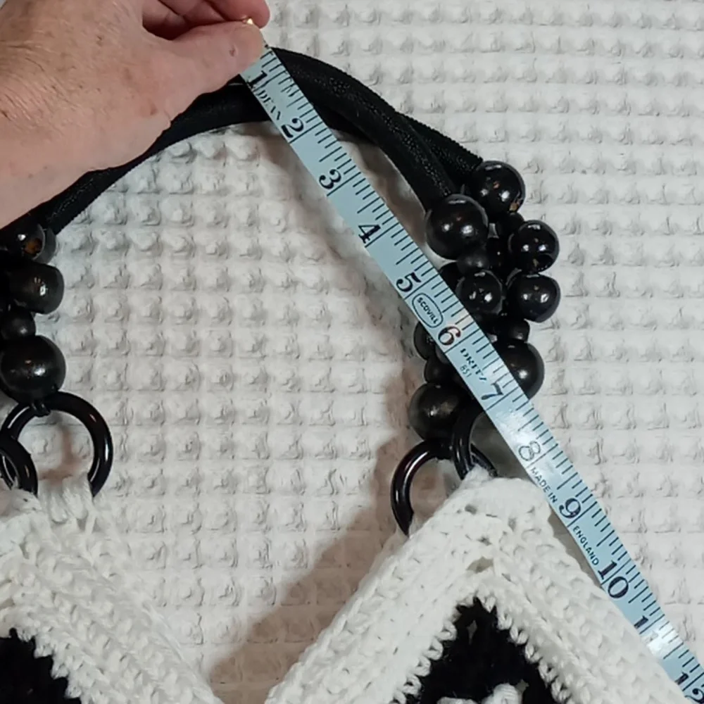 Hand Crafted Blk/Wht Crochet Granny Square Handbag With Beaded Handle & Tassel - Picture 7 of 8